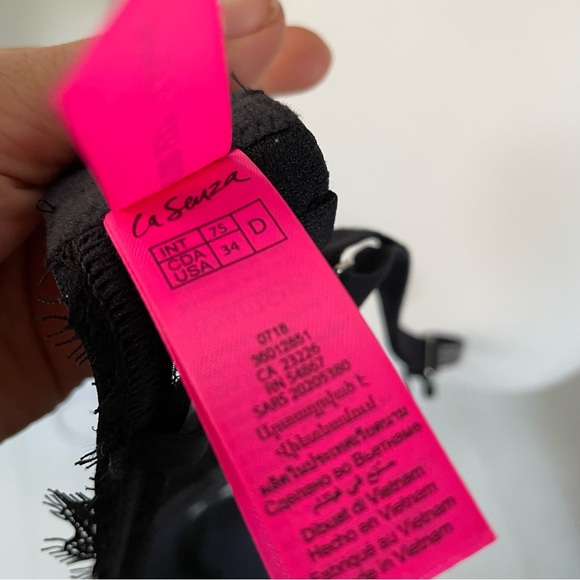 La senza black lace bra with crystals - Picture 5 of 5